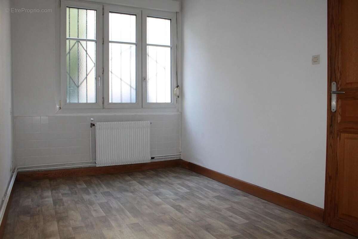 Appartement à PARIS-14E