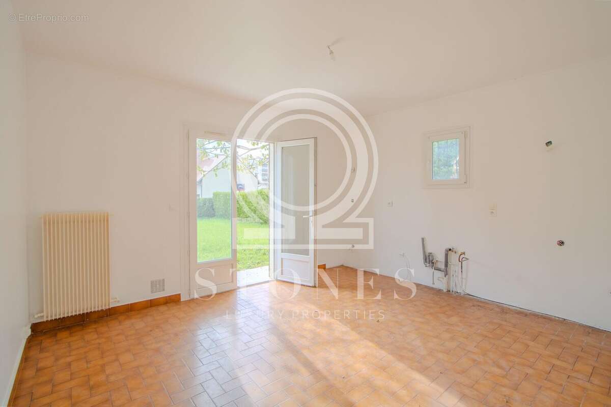 Maison 158 m² à Marly-Le-Roi  - photo 5