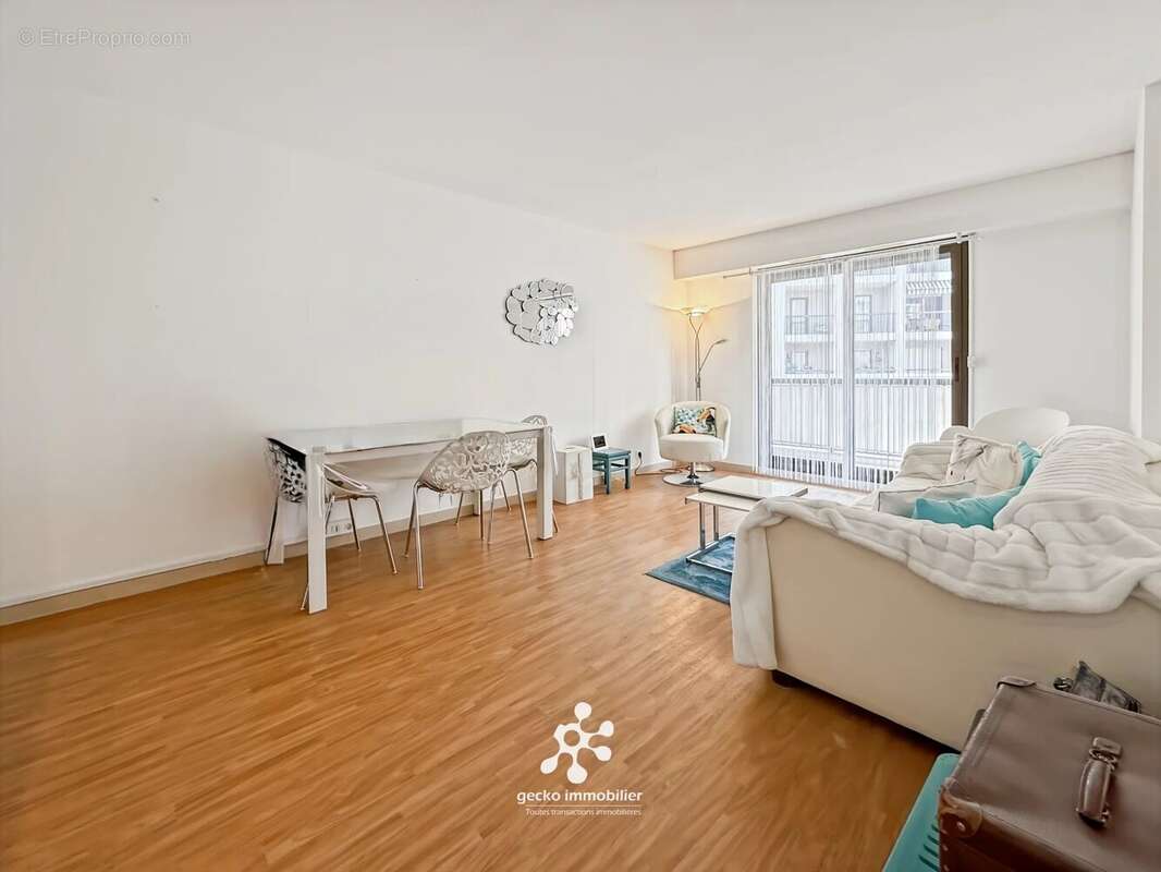 Appartement à CAGNES-SUR-MER