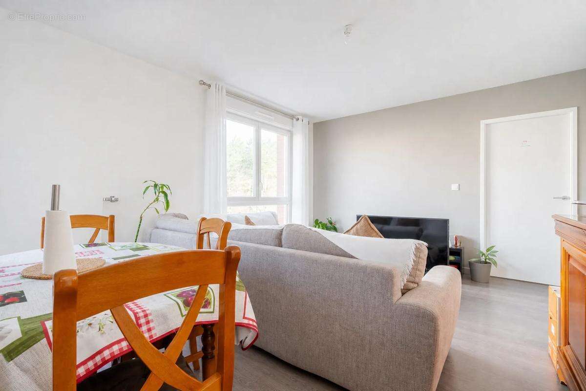 Appartement 3 pièces de 62 m2 en vente à Neuilly-sur-Marne - Idéal pour primo accédant ou petits ménages - photo 4