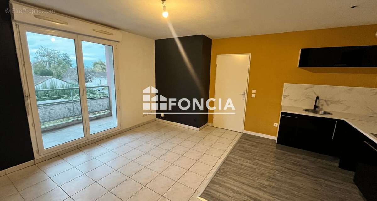 Appartement à AVION