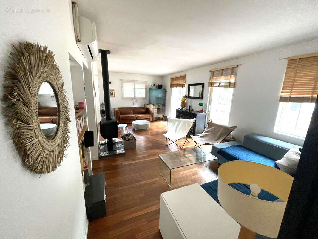 Maison à LA VALETTE-DU-VAR