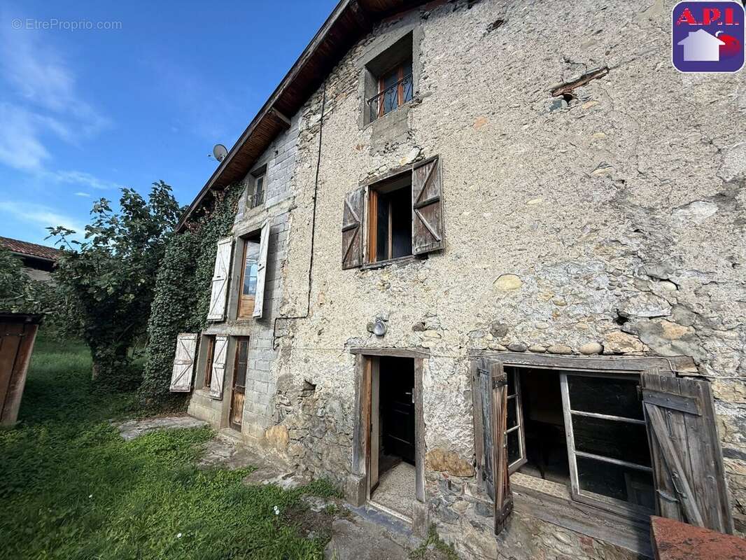 Maison à LORP-SENTARAILLE