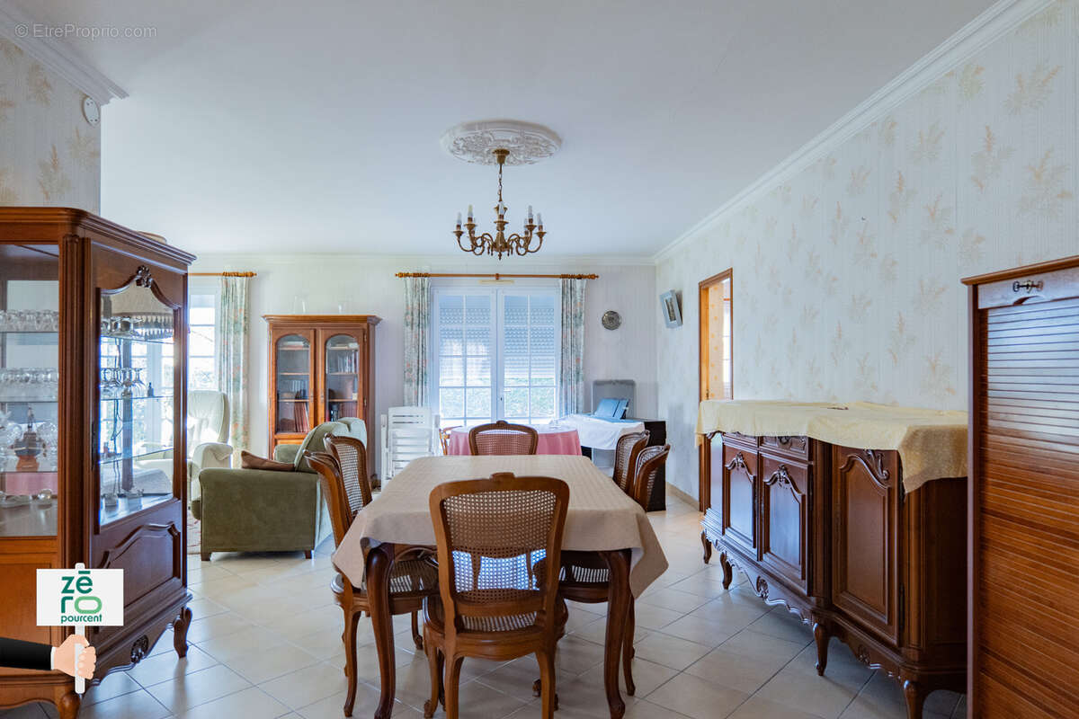 Maison à COMMEQUIERS