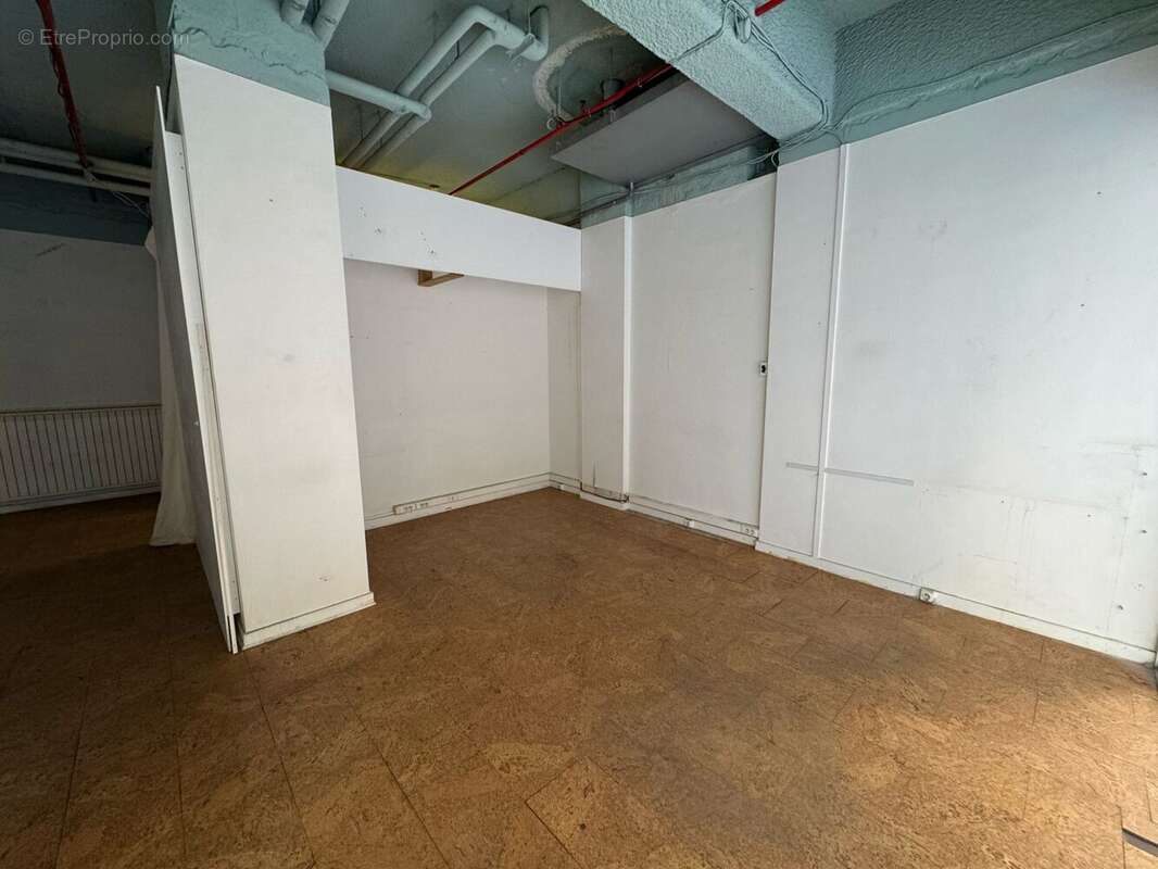 Commerce à PARIS-11E