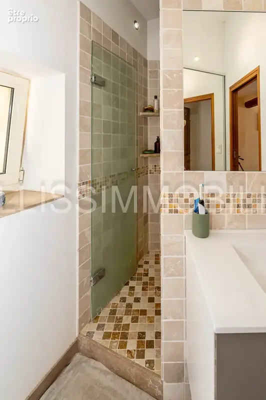 Maison de village rénovée avec cour extérieure - photo 4