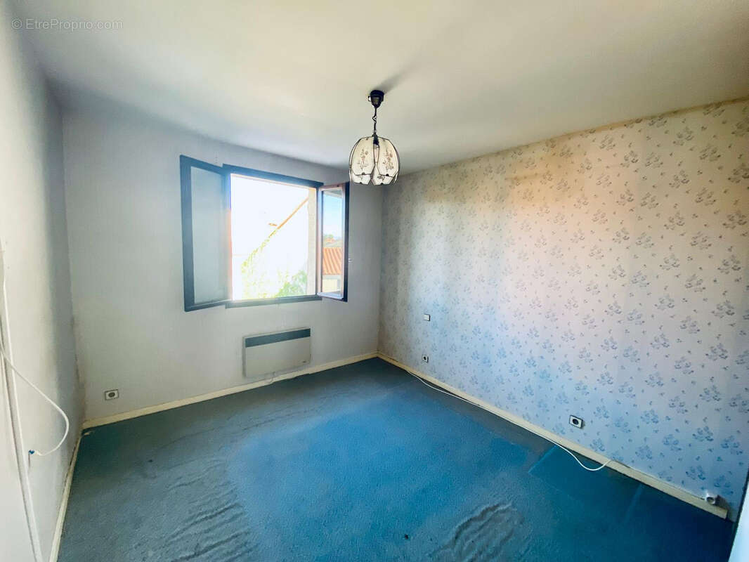 Maison à VILLENEUVE-DE-LA-RAHO