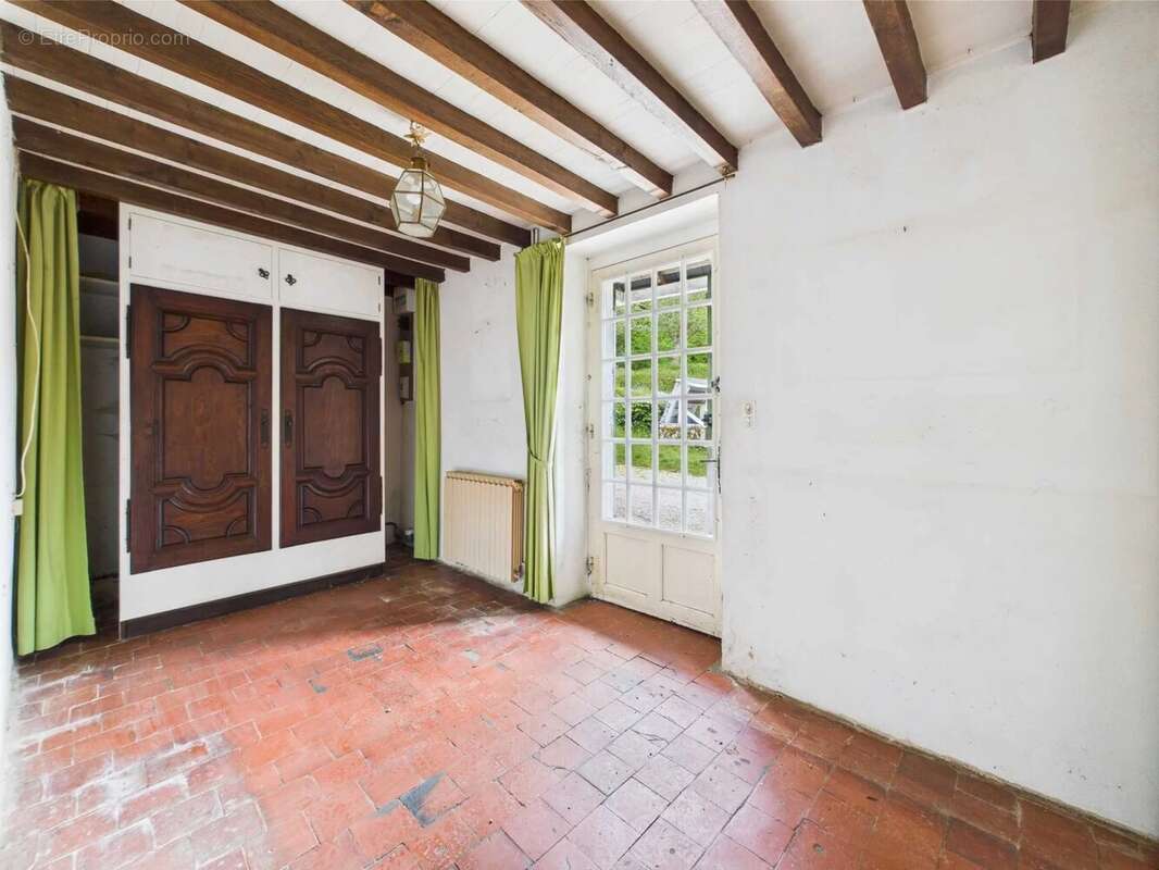 Maison à MONTSAUCHE-LES-SETTONS