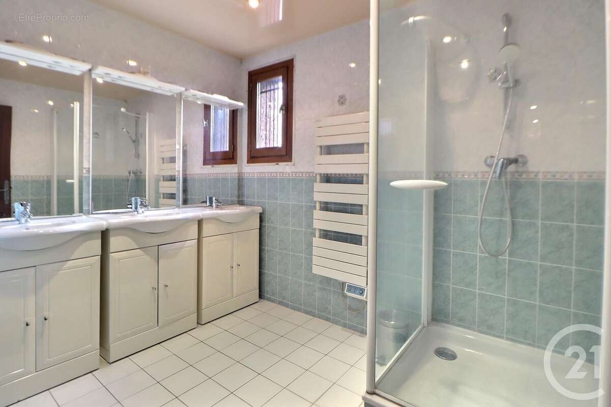 Maison à AULNAY-SOUS-BOIS