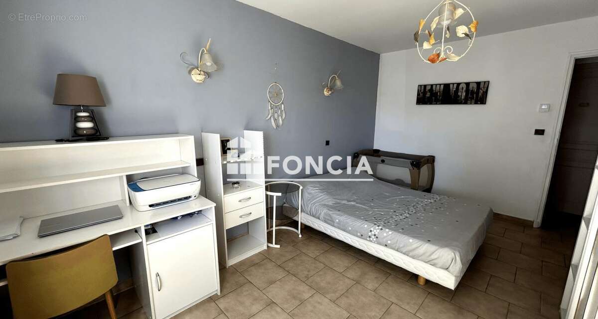 Maison à MONTAREN-ET-SAINT-MEDIERS