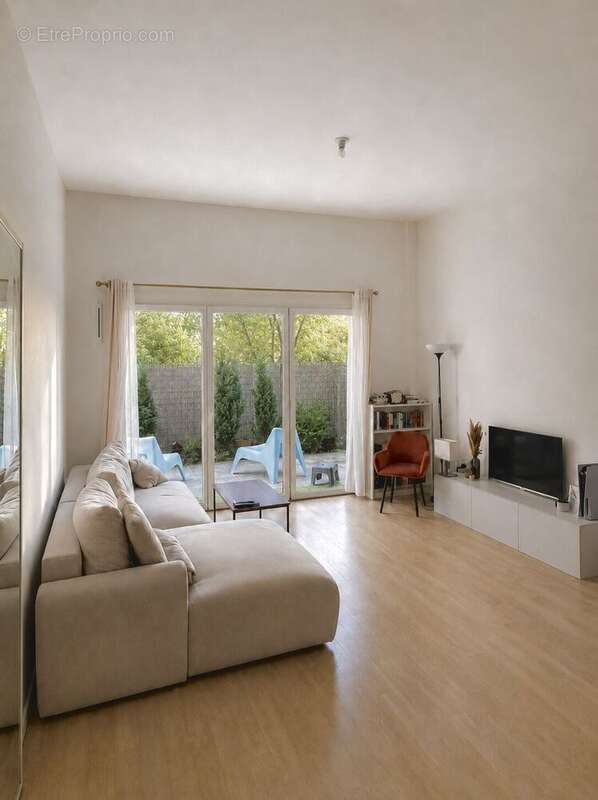 Appartement 45 m² à Choisy-Le-Roi  - photo 2