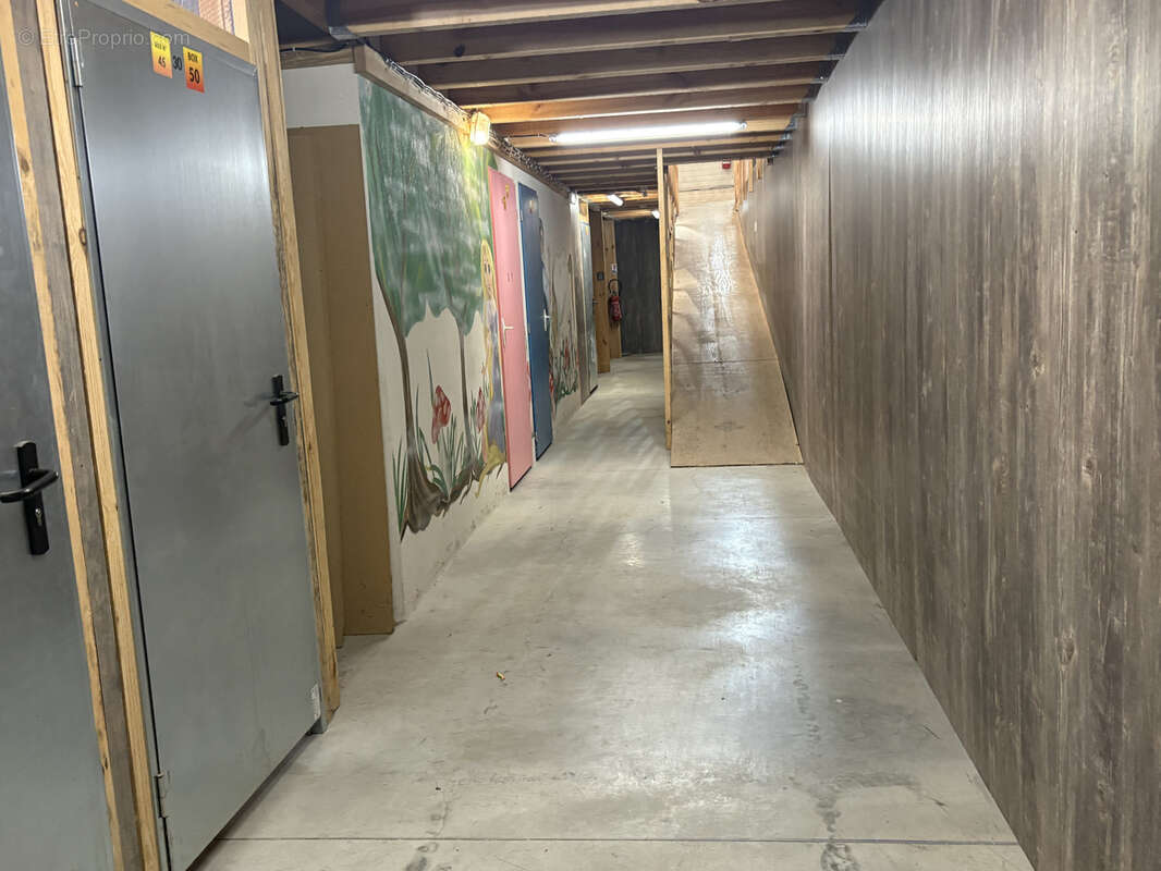 Commerce à SAINT-VINCENT-DE-TYROSSE