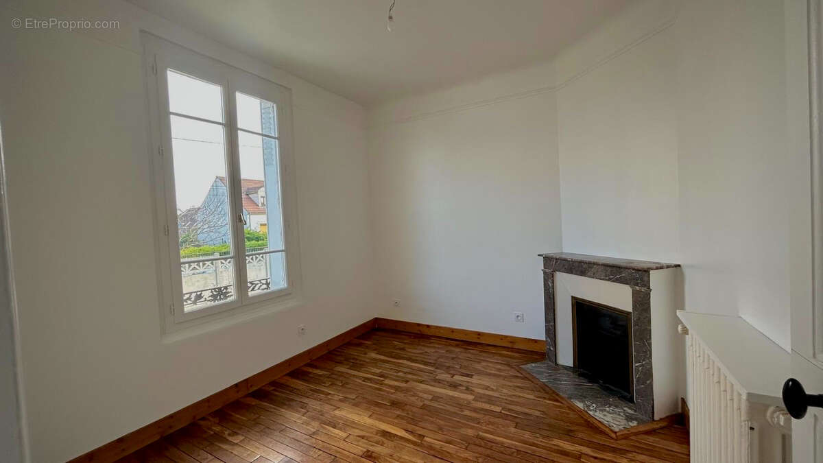 Maison à GOUSSAINVILLE