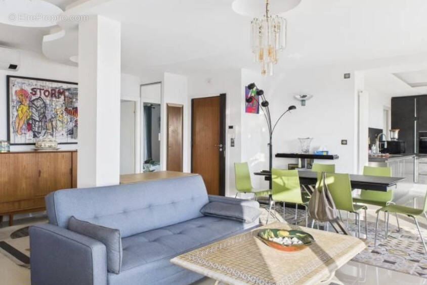 Appartement à MARSEILLE-7E