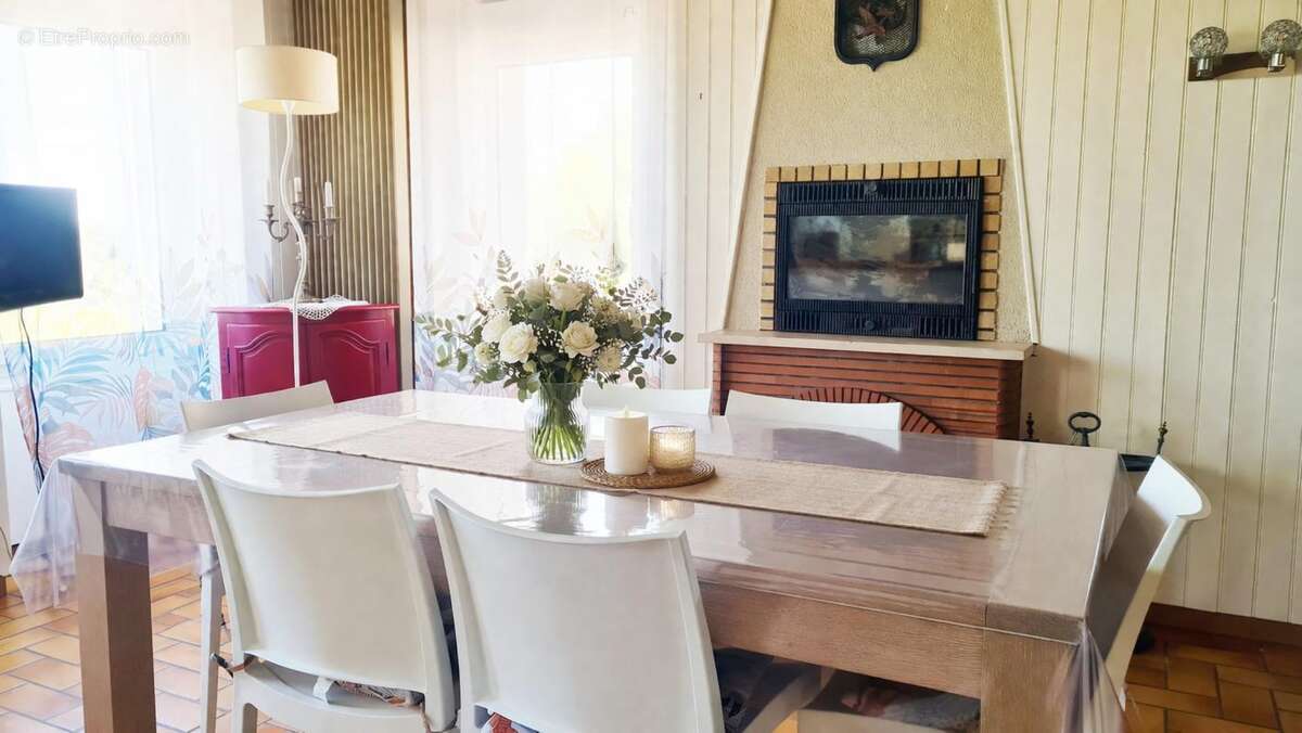 Maison à LE LANDREAU