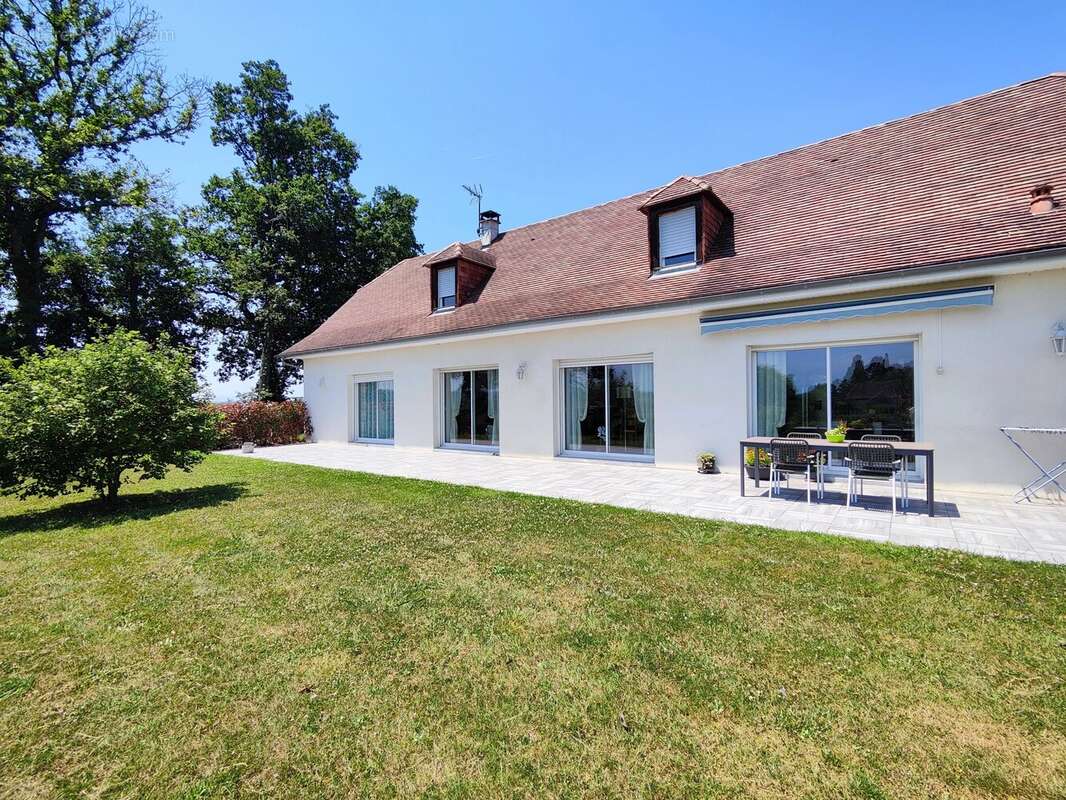 Maison à SAUVETERRE-DE-BEARN