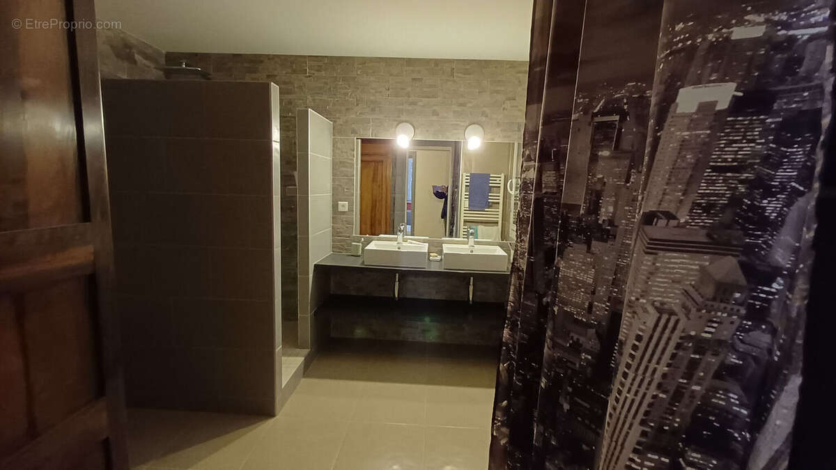 Photo 6 - Commerce à CEBAZAT