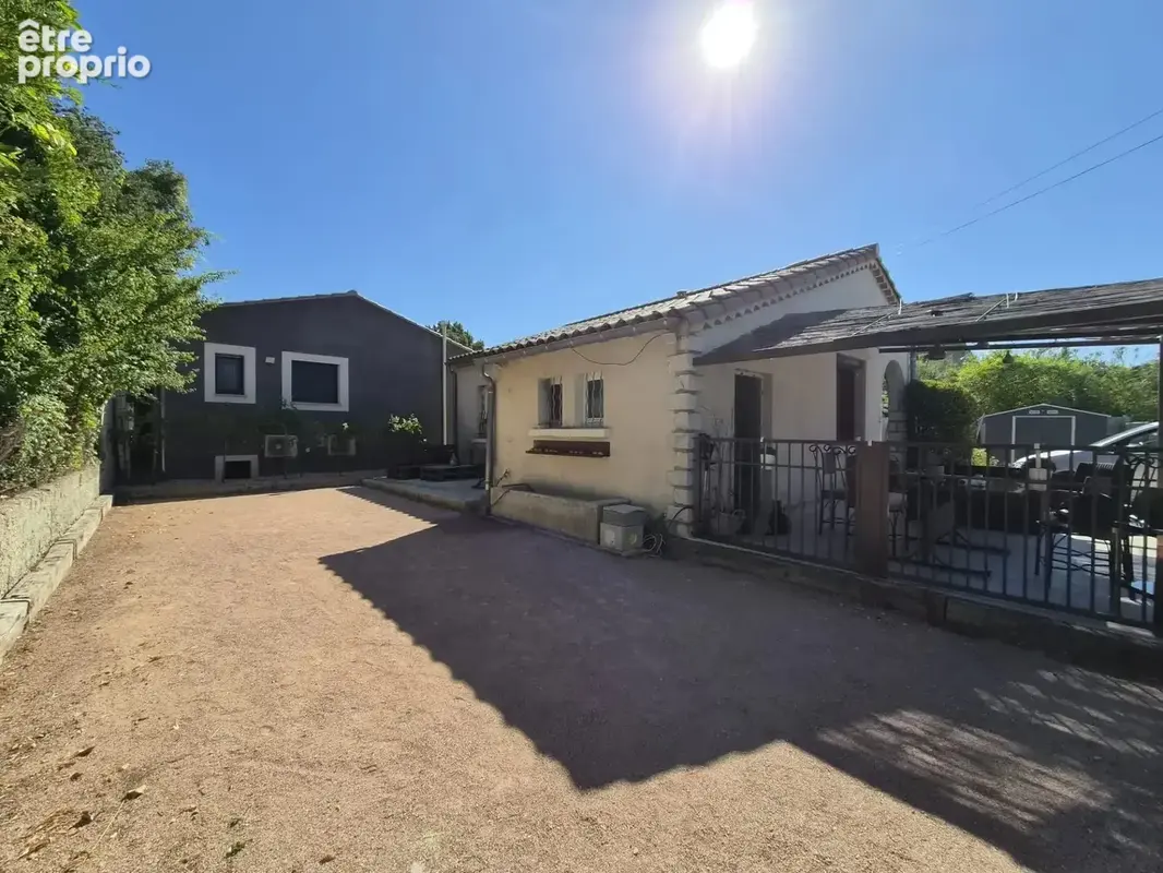 Maison 5 pièces 125 m² à vendre à L'isle-Sur-La-Sorgue (84800) - photo 2