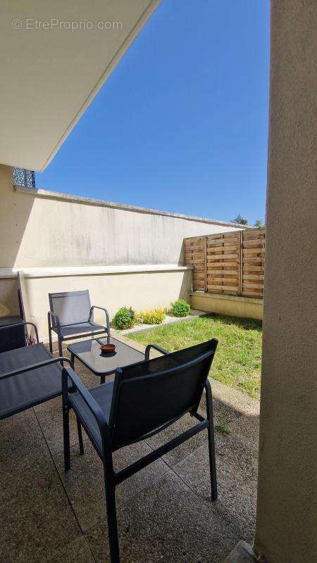 Appartement 2 pièces avec jardin privatif et terrasse À Vendre - photo 2