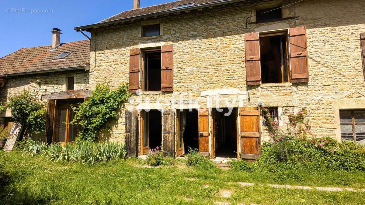 Maison 145 m² à Cruzille  - photo 3