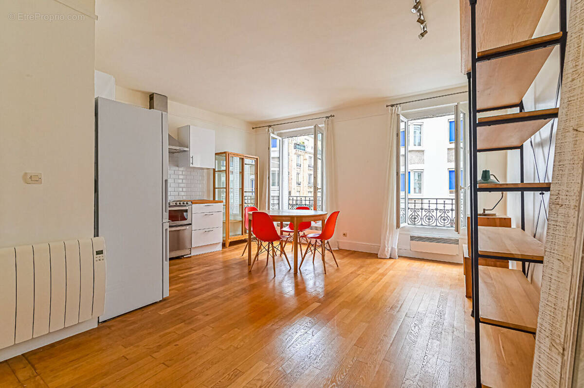 Appartement à PARIS-11E