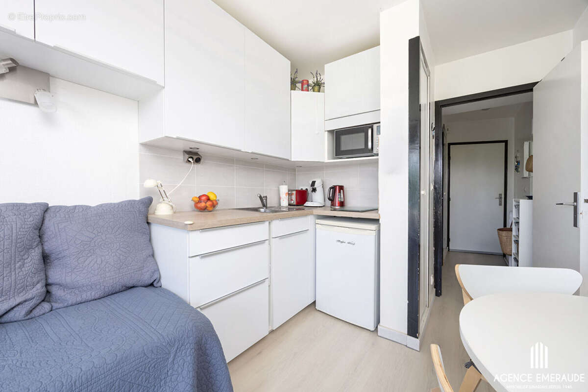Appartement Dinard Dinard hyper centre 1 pièces 15.75 m² plage de l'écluse balcon - photo 3