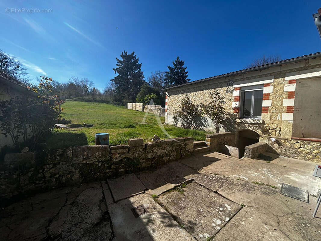 Maison à SAINT-JULIEN-DE-CHEDON