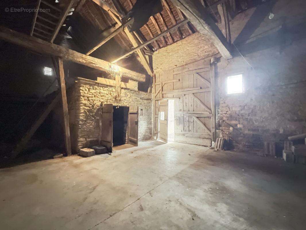 Maison à RUFFEY-LES-ECHIREY