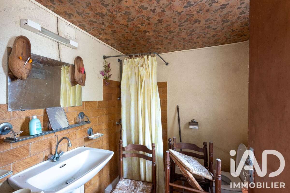 Maison 94 m² à Saint-Solve  - photo 9