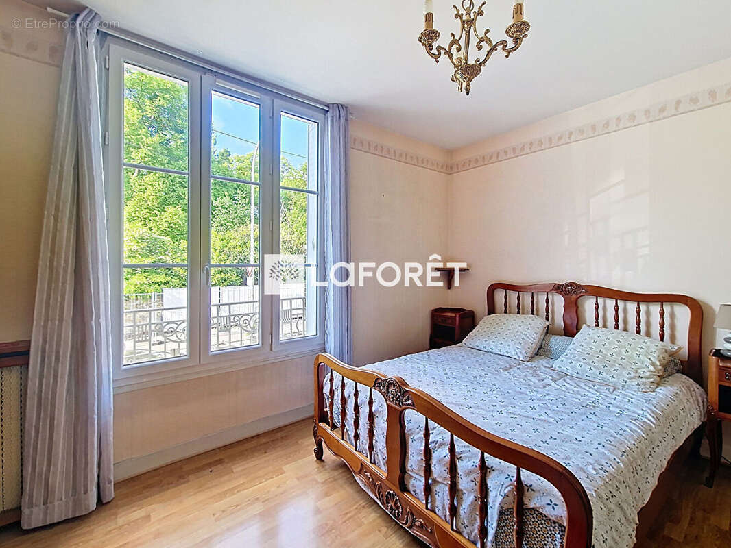 Maison à BONNEUIL-SUR-MARNE