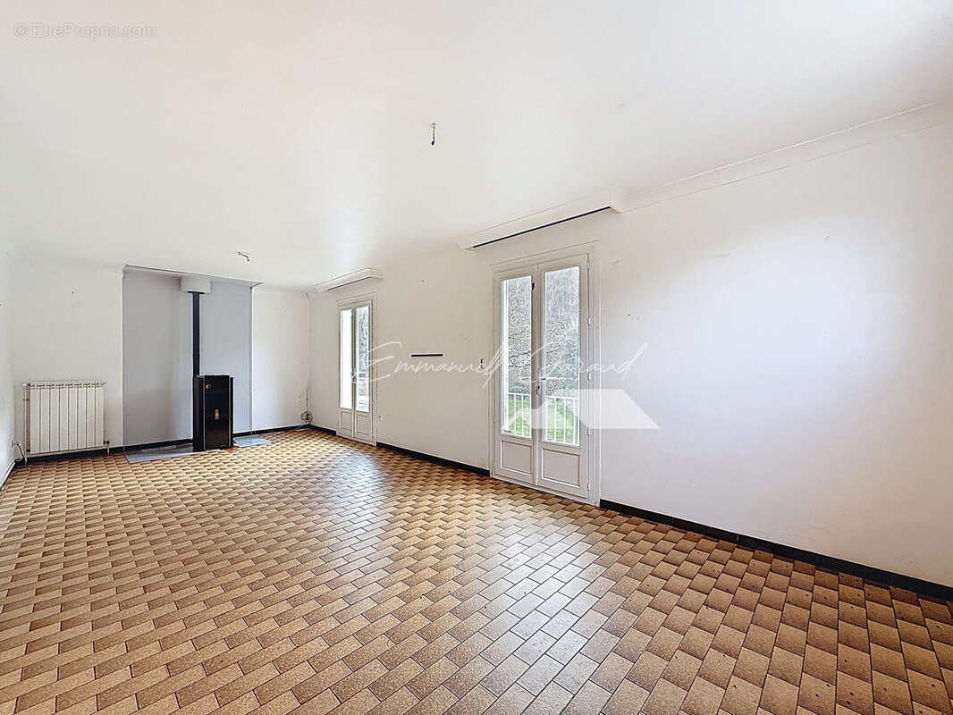 Maison familiale avec garage et grand jardin // Plain-pied - photo 6