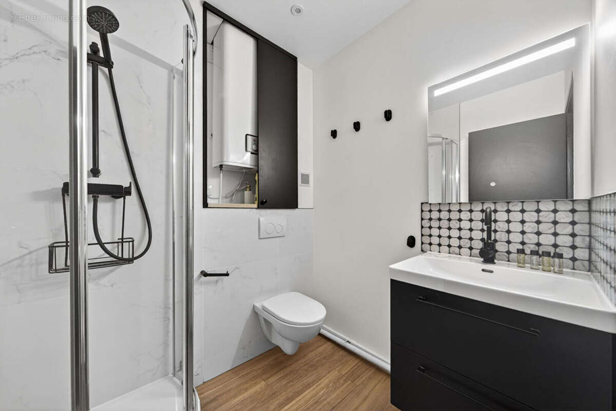 Appartement à PARIS-10E