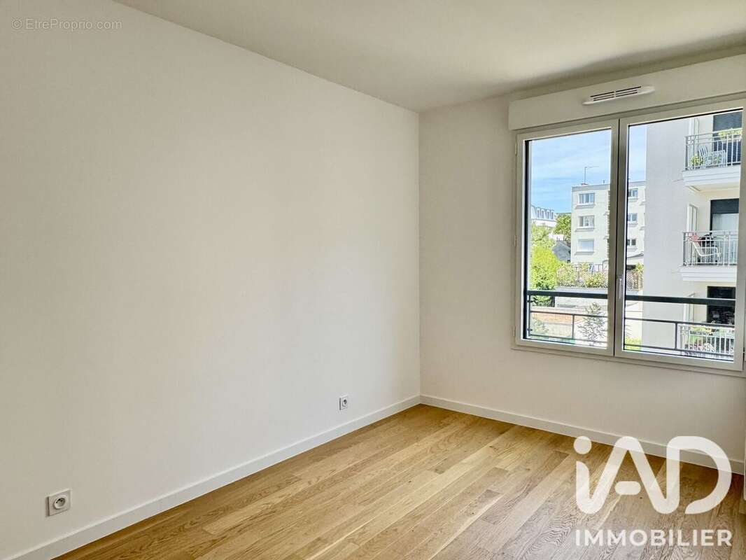 Photo 9 - Appartement à SURESNES
