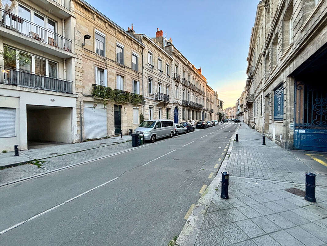 Parking à BORDEAUX