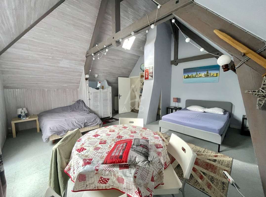 Maison à LE PIN-AU-HARAS