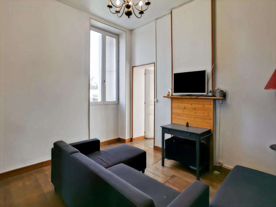 Appartement à SAINT-YRIEIX-LA-PERCHE