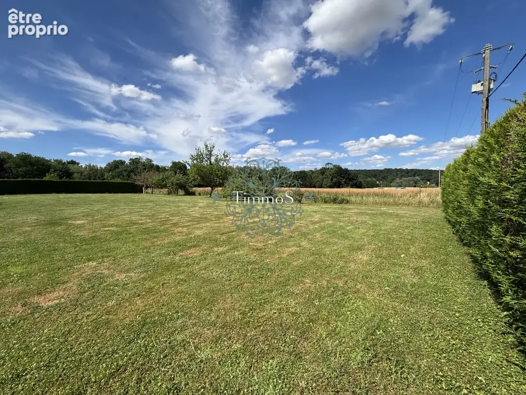 Photo Terrain à Ponchon au prix de 96 000€