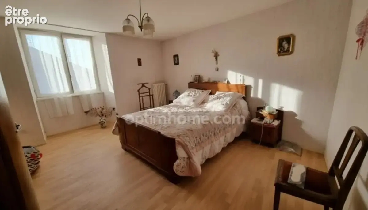 Bel ensemble immobilier de caractère — deux maisons, grange et dépendances sur 2 213 m² Petit village du nord de la Haute-Vienne - photo 8