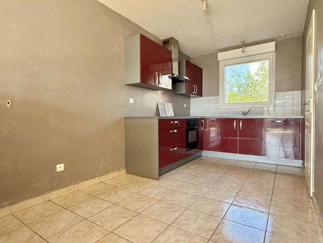 Appartement-Maison à vendre Chenôve, type duplex, 2 chambres avec terrasse à chaque niveau, garage double - photo 5