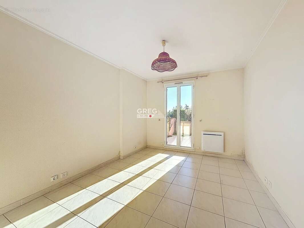 Appartement à VILLENEUVE-LOUBET