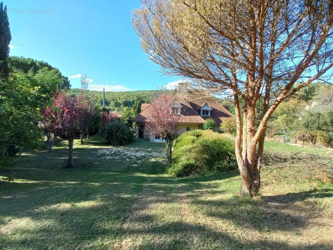 Maison à LES EYZIES-DE-TAYAC-SIREUIL