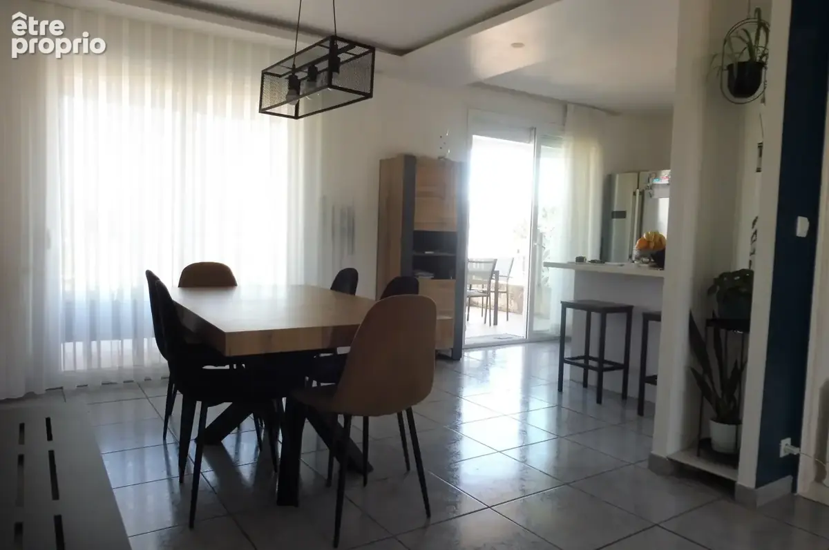 VALENCE   Briffaut  Charmante maison de 115 m2 avec terrasse et garage - photo 2