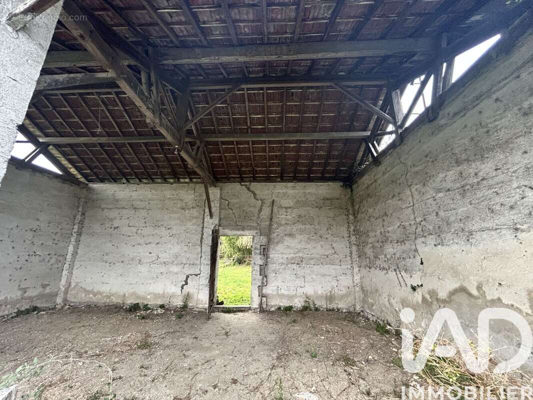 Photo 2 - Terrain à ILLATS