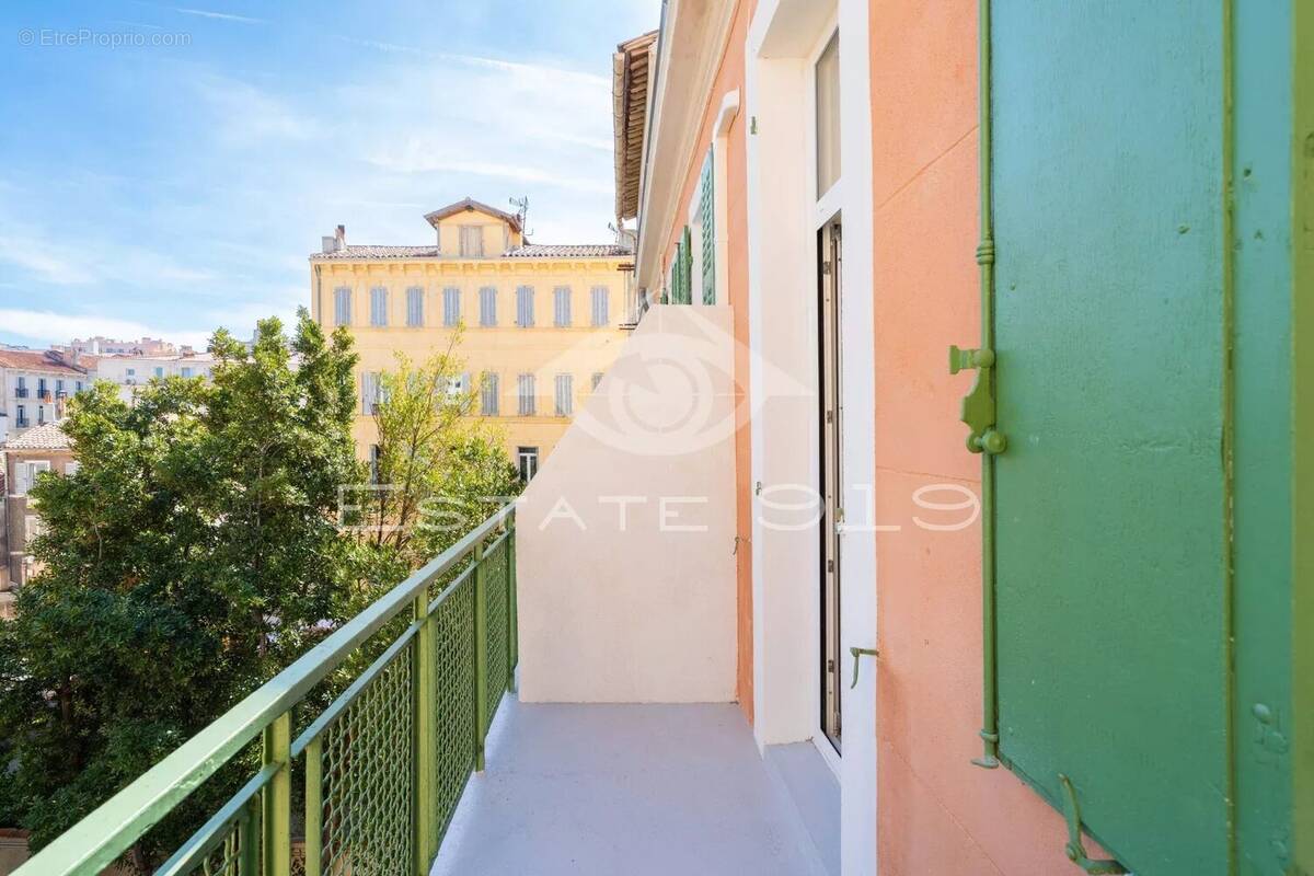 Appartement à MARSEILLE-7E