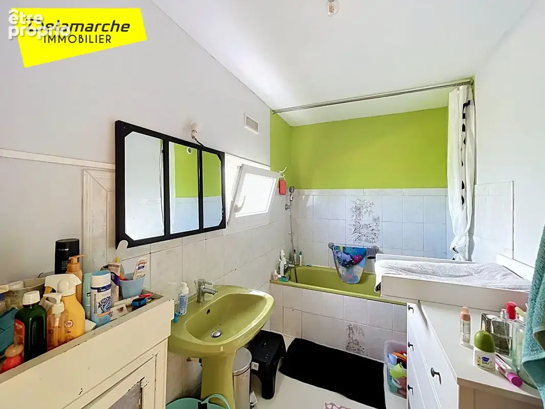 Maison à vendre 6 pièces avec dépendance à vendre  à SAINT PLANCHERS (50400) sur un terrain de 1590 m² - photo 7