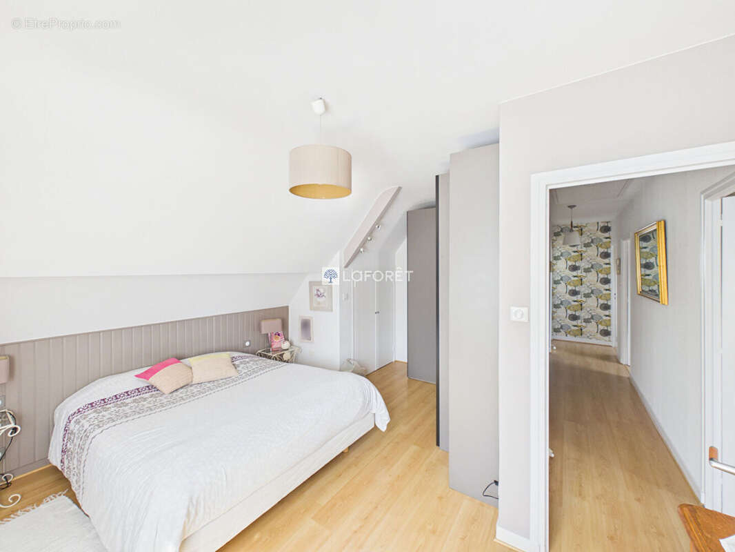Maison Saint Evarzec 7 pièce(s) 171,55 m2+87m2 de sous-sol complet - photo 18