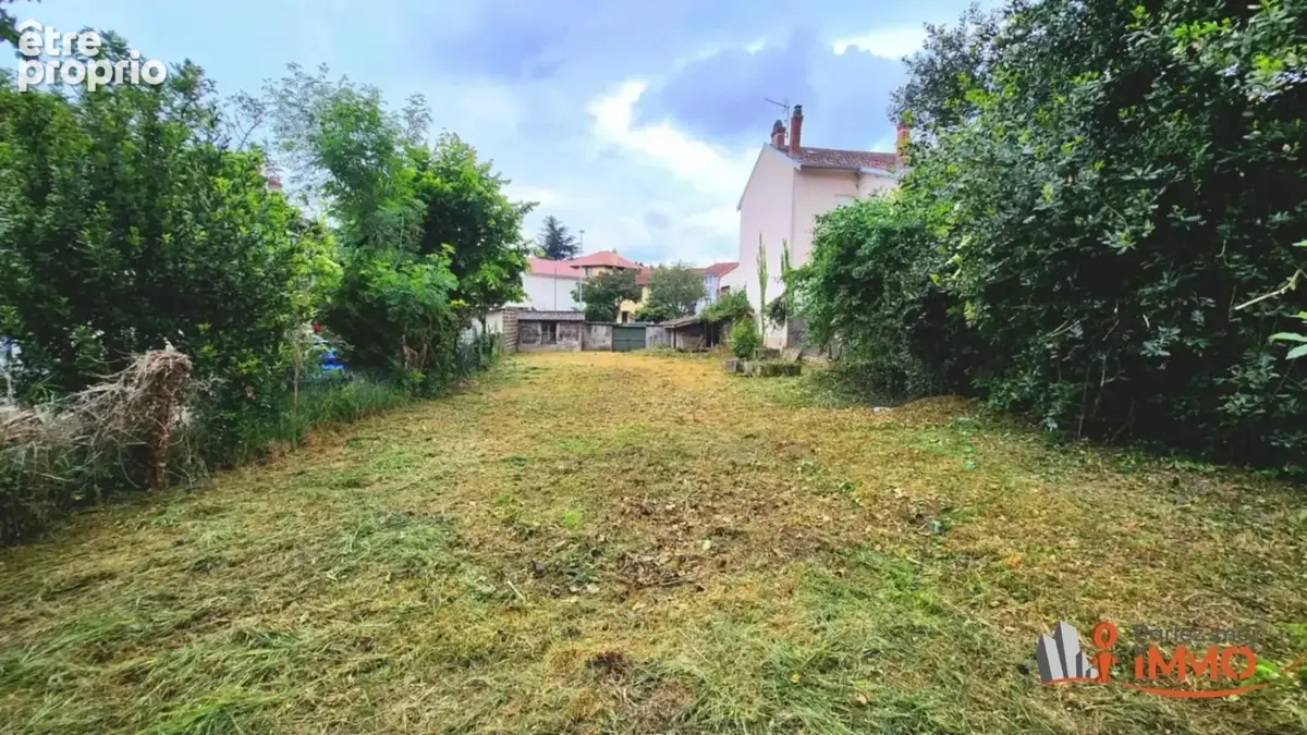 Terrain à GIVORS