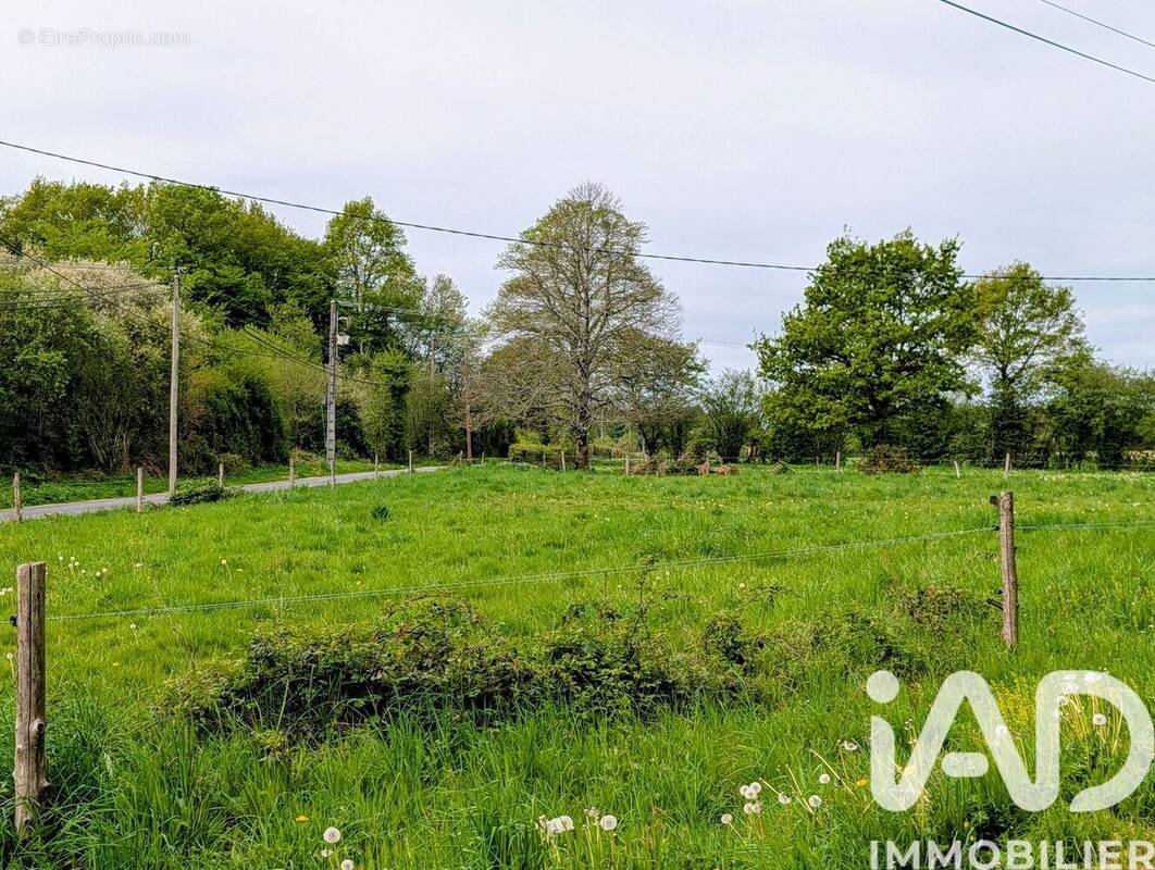 Photo 1 - Terrain à AZERABLES