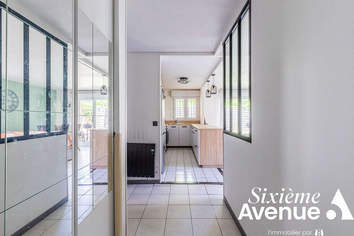 Appartement à CHILLY-MAZARIN