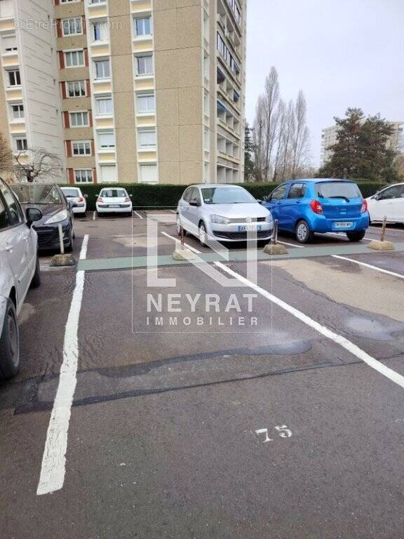Parking à CHALON-SUR-SAONE